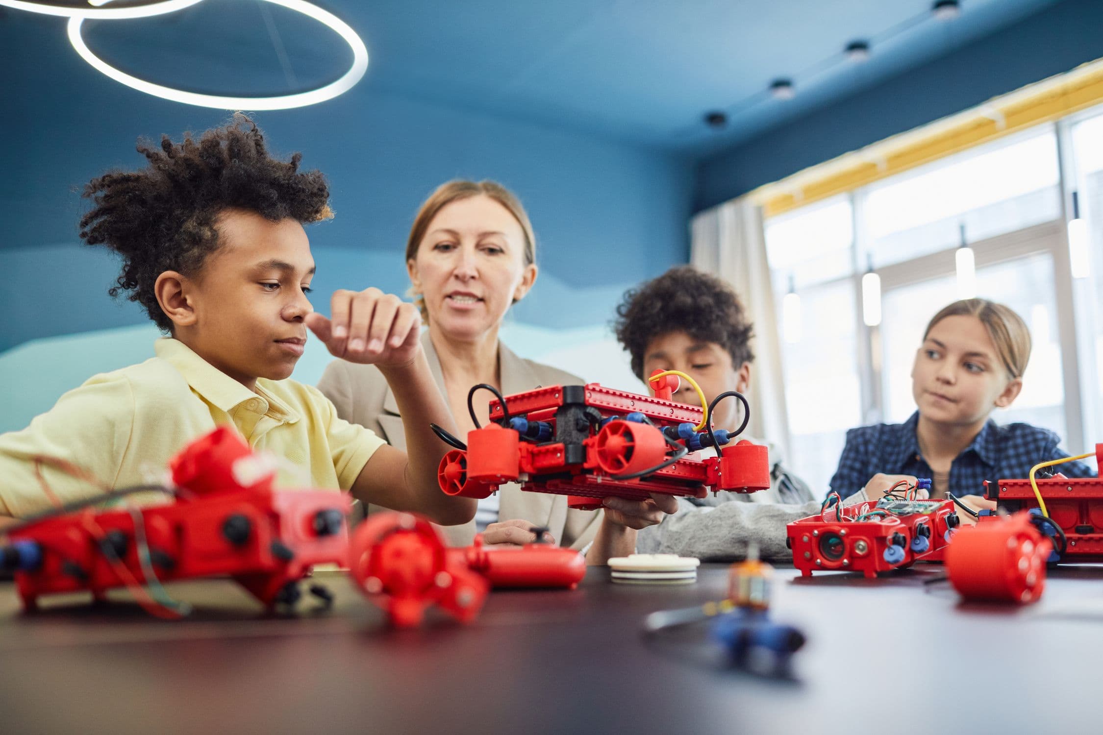 What to Expect in Robotics Classes for Kids in Houston: Inside a LearnToBot Session